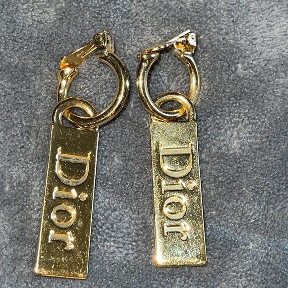 Preloved Christian Dior clip on earrings great condition gold color - Picture 1 of 11
